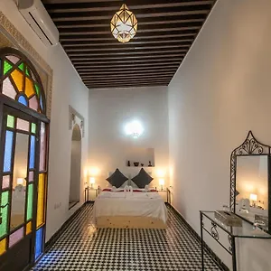 https://riad-nashira.hotelfesmorocco.com